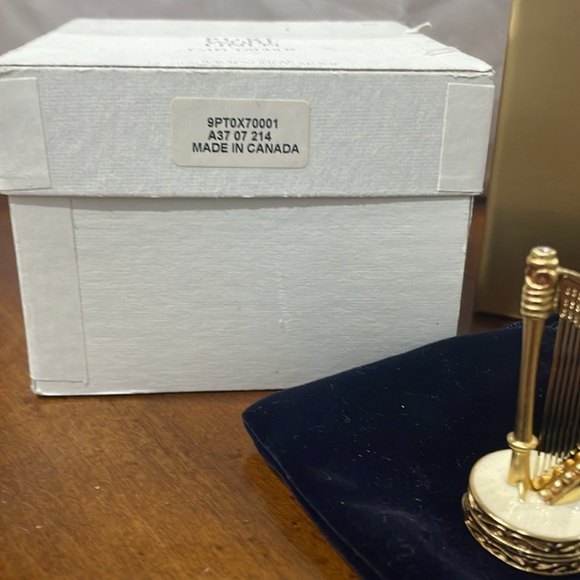 Estee Lauder Heavenly Harp Compact With Pure White Linen Solid Perfume With Box - Picture 3 of 6